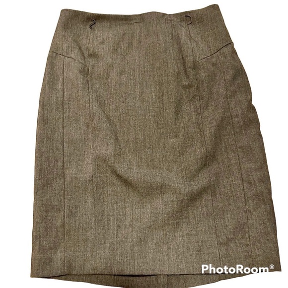 H&M Dresses & Skirts - H&m Skirt